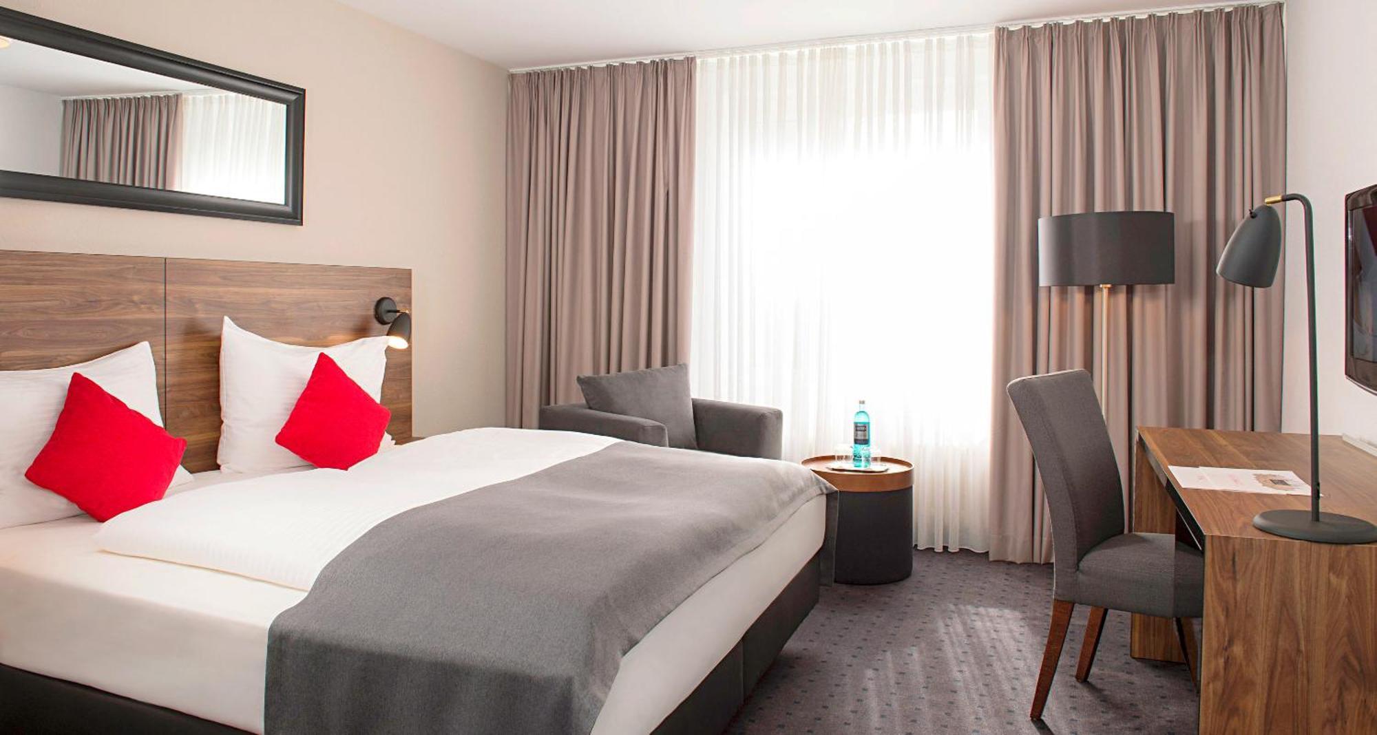 Victor'S Residenz-Hotel Muenchen Unterschleissheim Room photo